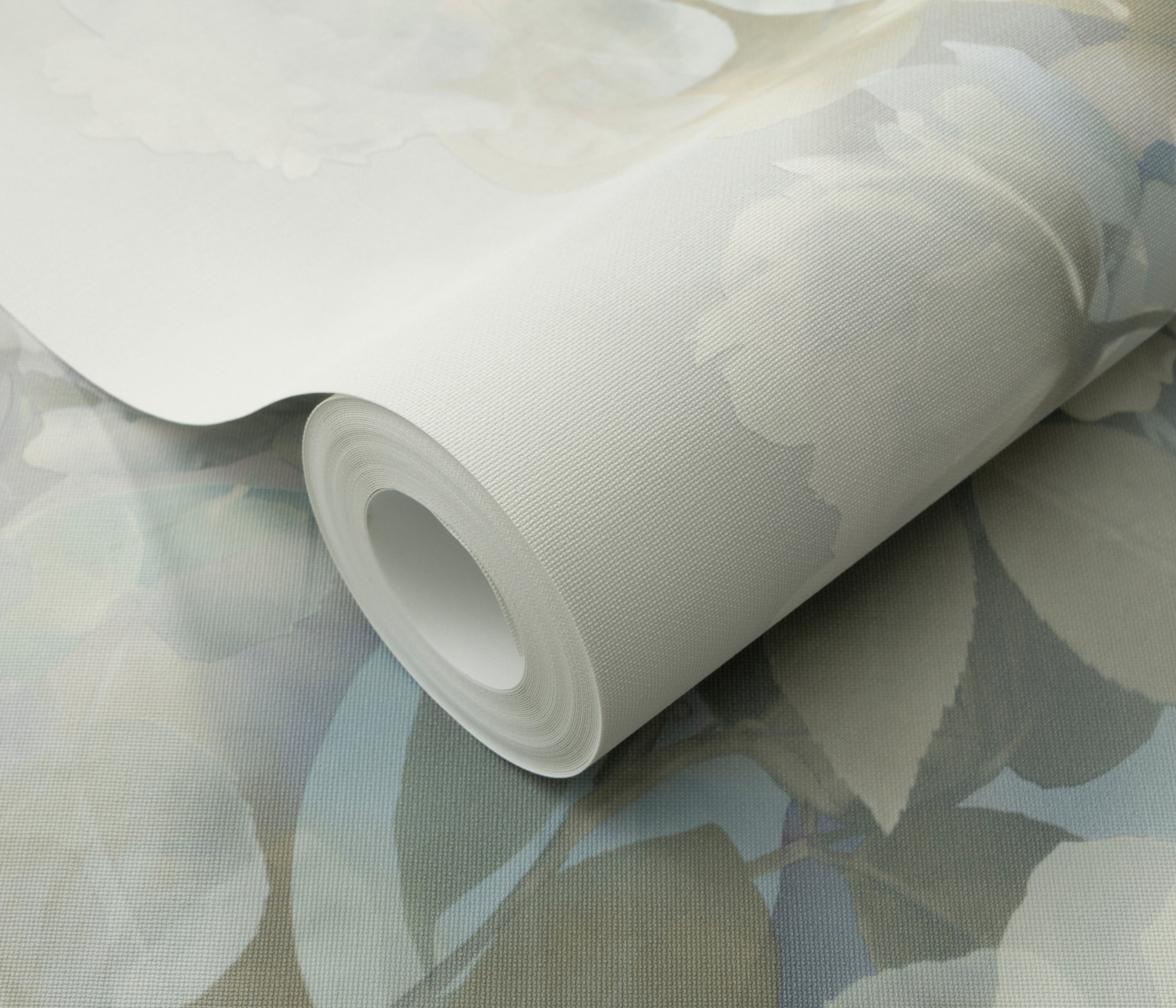 10513-08 Aurora Floral Blue Wallpaper by Erismann