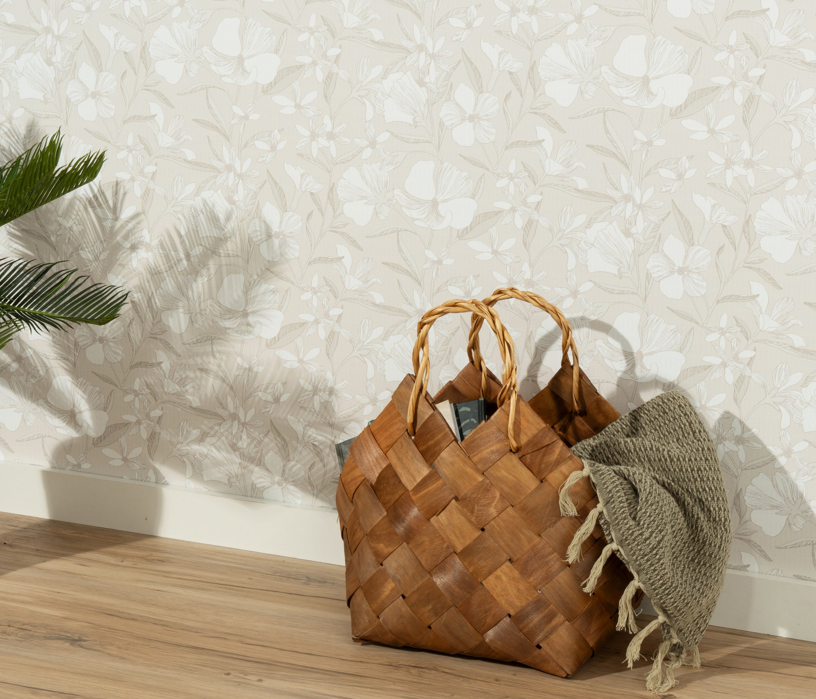 10519-32 La Terrasse Brise Wallpaper by Erismann