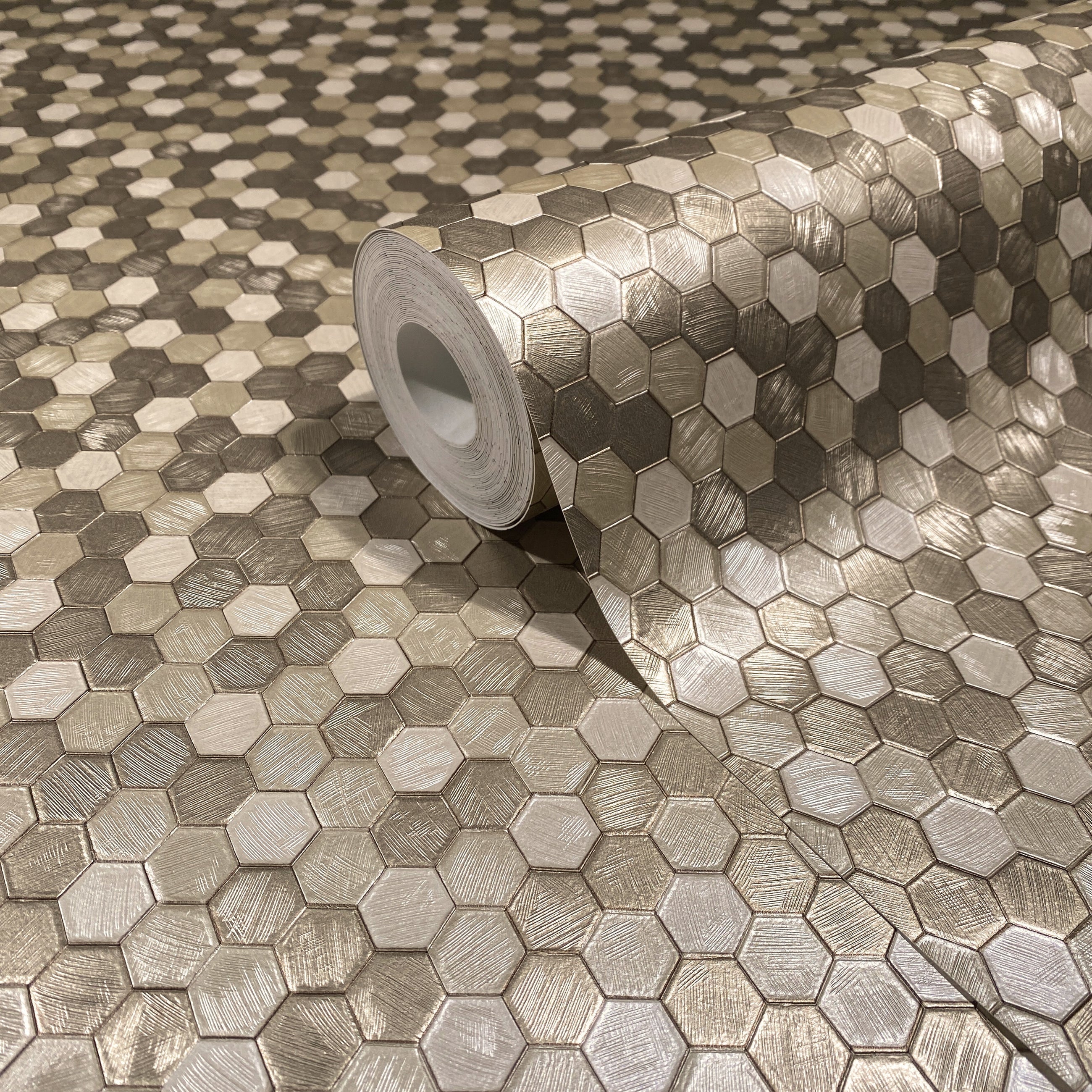 35816 Tile optics Gold Wallpaper by Galerie