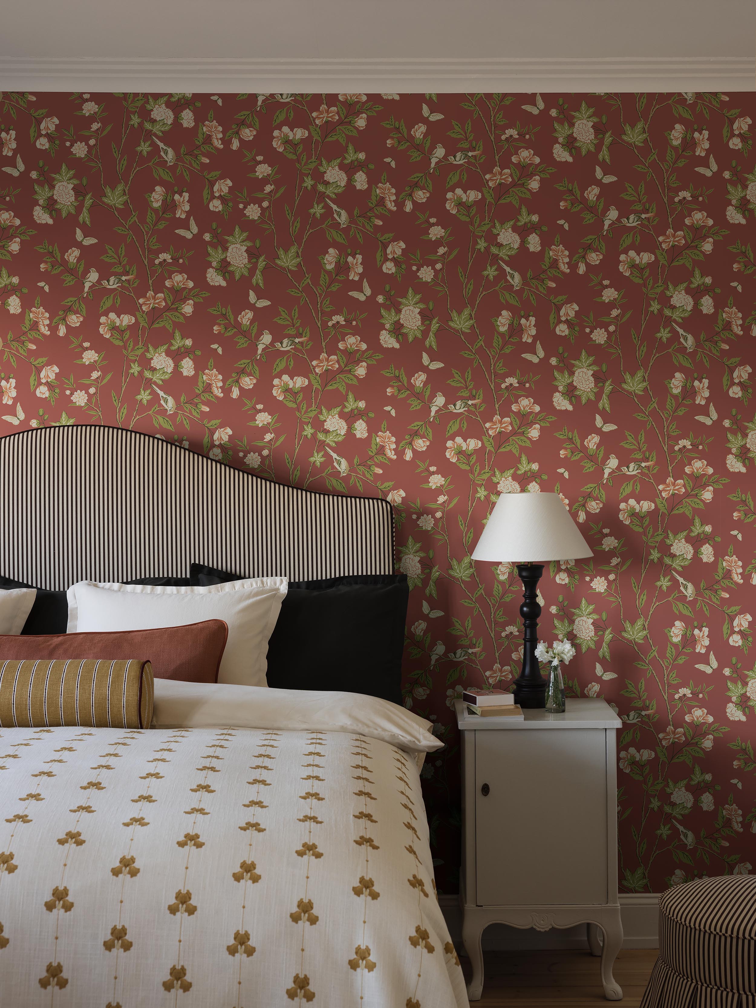 Sophia Magdalena Red Herrgård Wallpaper by Boråstapeter