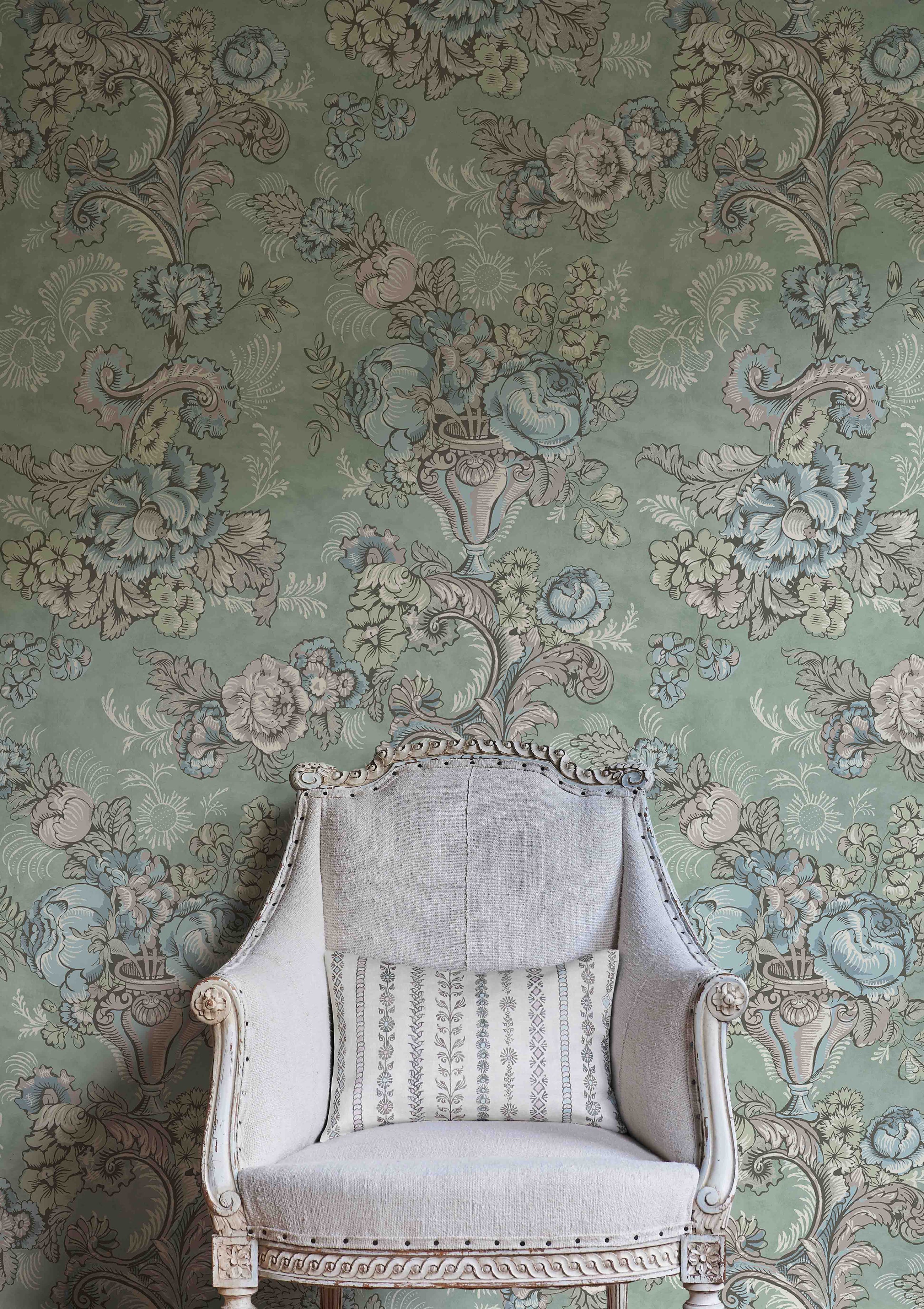 LW 379 687 Georgia Flora Wallpaper by Lewis & Wood