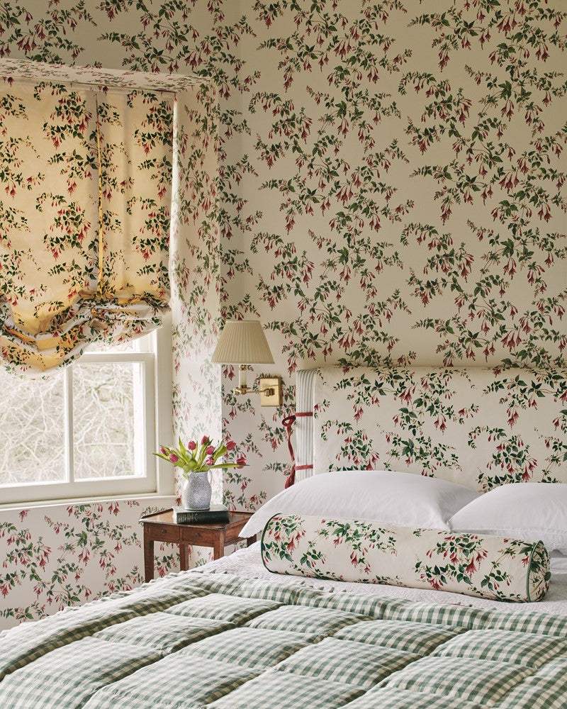 The Art of the Imperfect Room: The Case for Colefax and Fowler