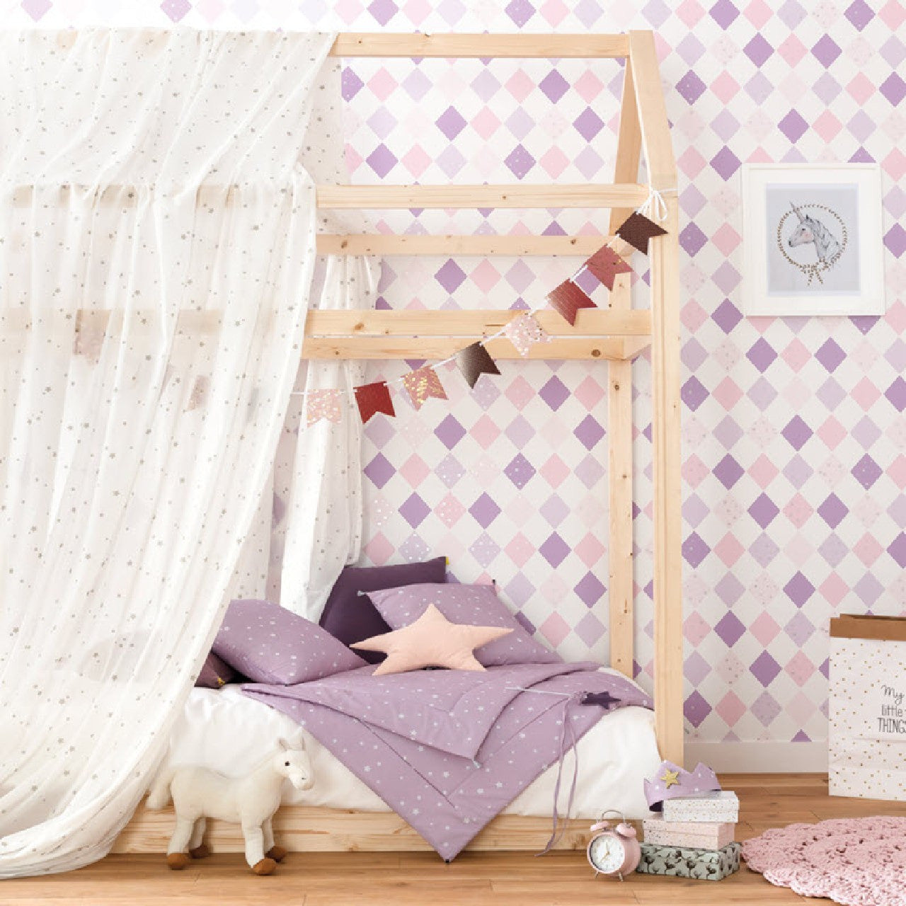 100814109 ( GPR 10081 41 09 ) Shine Bright Like A Diamond Girl Power Wallpaper By Caselio