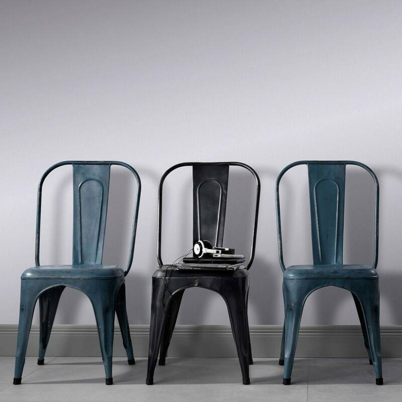 10171-29 Plain Elle Decoration Wallpaper by Galerie