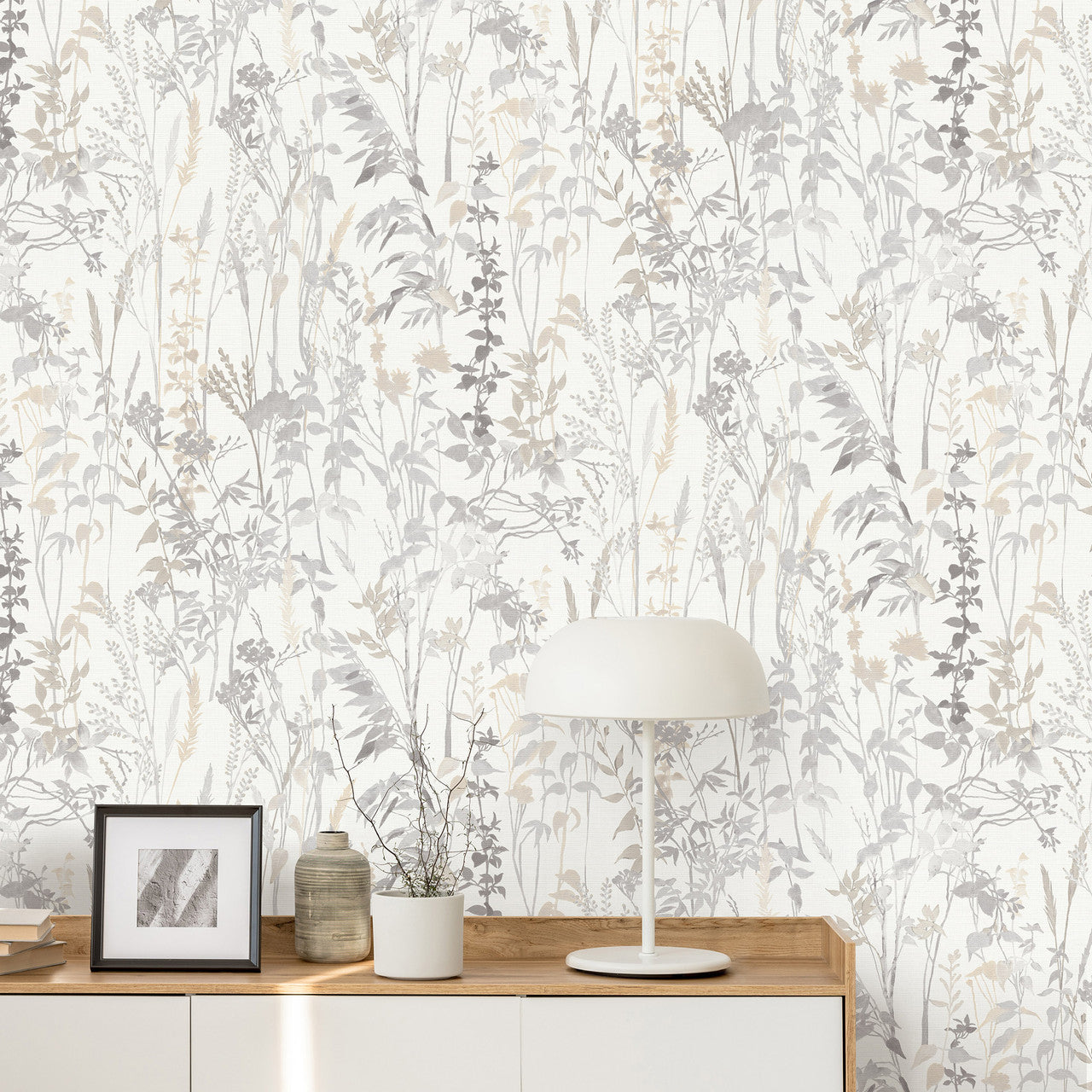 10258-14 Casual Chic Wallpaper By Erismann