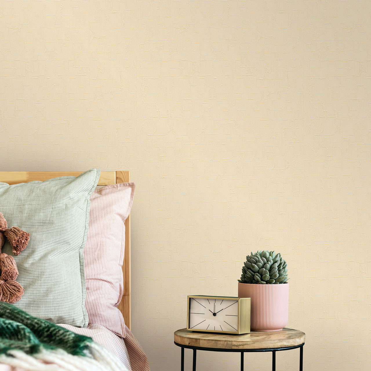 10260-02 Casual Chic Wallpaper by Erismann