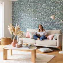 ETL103087071 Chloe Essentiel Wallpaper by Caselio