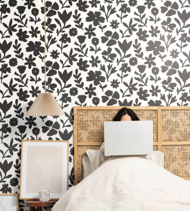 MLGT104340914 Floralie Moonlight 2 Wallpaper By Caselio