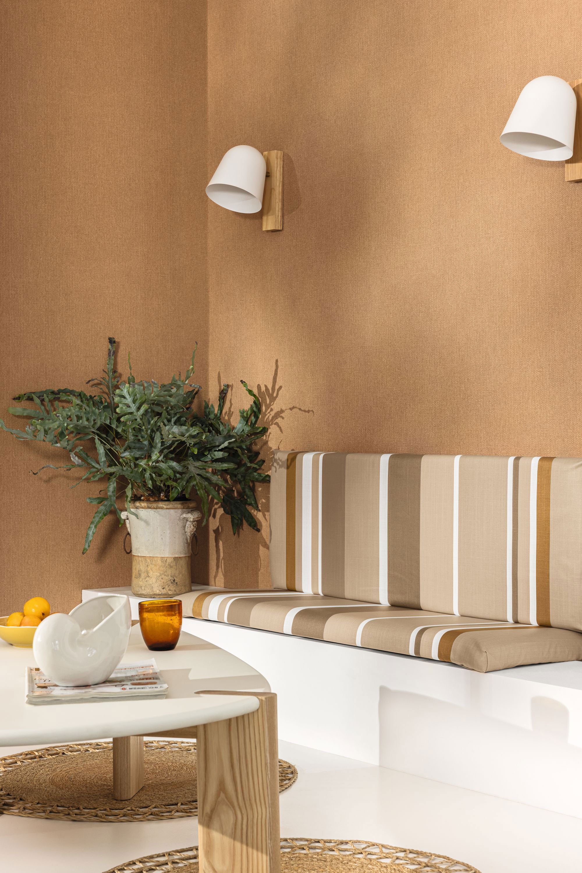 104992020 Uni Mat Miel Damier Wallpaper by Caselio
