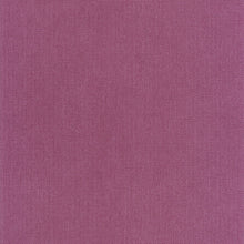 104994003 Uni Mat Fuchsia Damier Wallpaper by Caselio