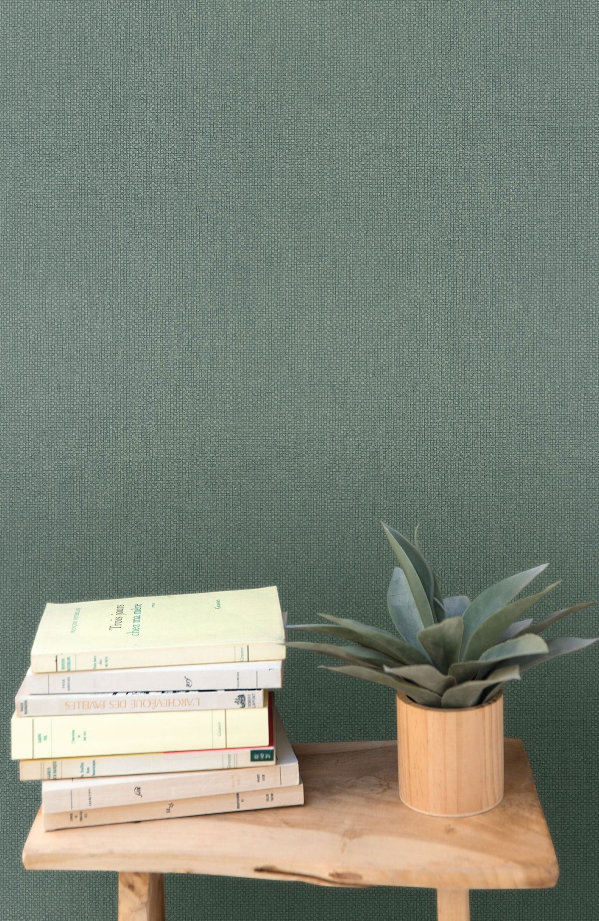 104997312 Uni Mat Vert Eucalyptus Damier Wallpaper by Caselio