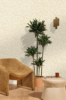 106110258 Printemps Blanc Or Wallpaper by Caselio