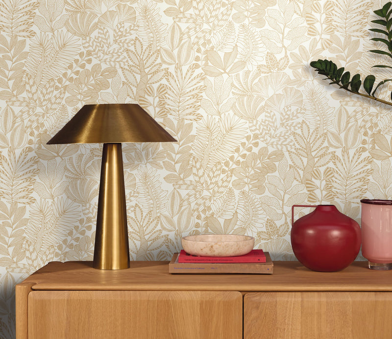 107160287 Golden Jungle Blanc Or Wallpaper by Caselio
