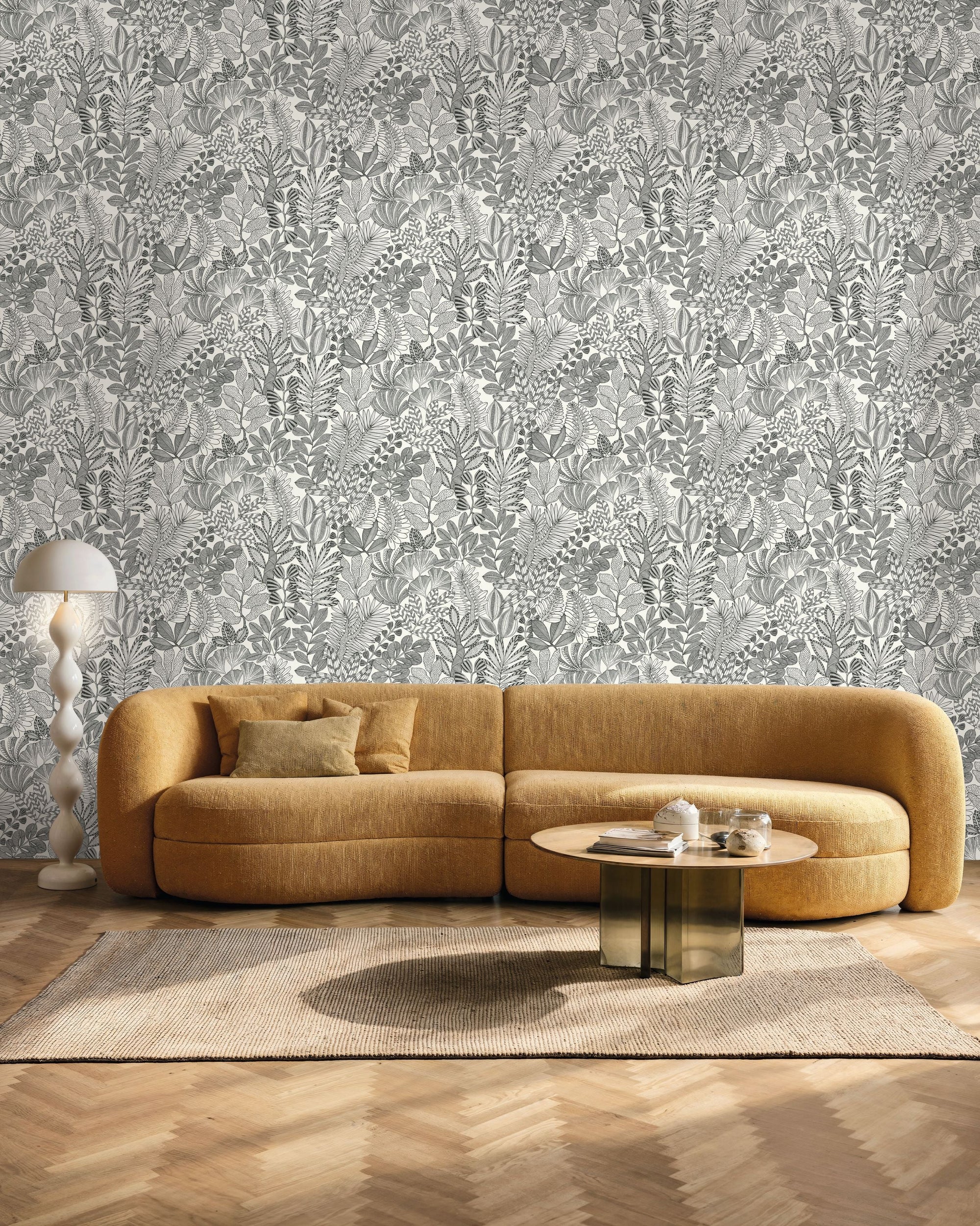 107160973 Golden Jungle Noir Et Blanc Wallpaper by Caselio