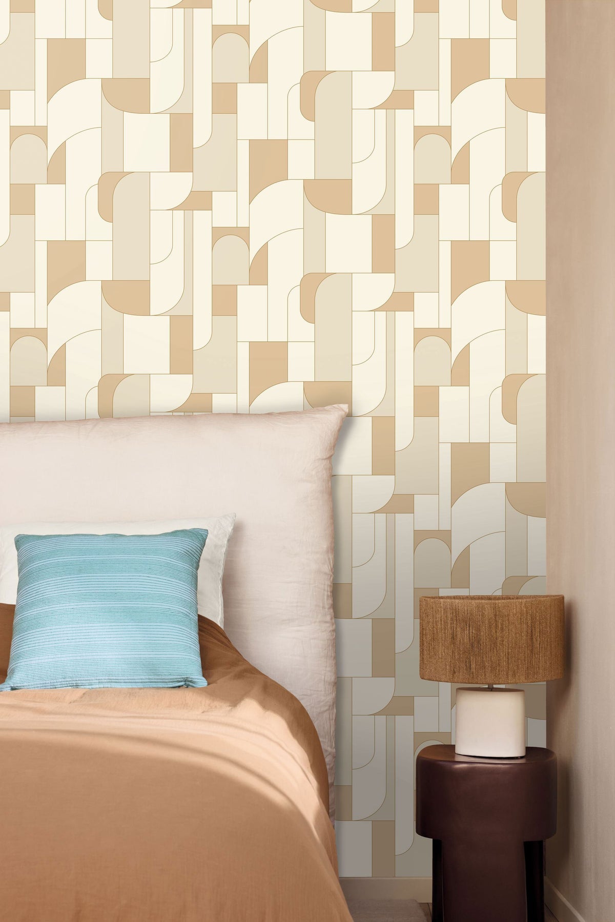 Achille Blanc Beige Maison Simeon Wallpaper by Caselio