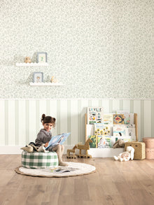 Mini Wood Vert Happy Kids Club Wallpaper by Caselio