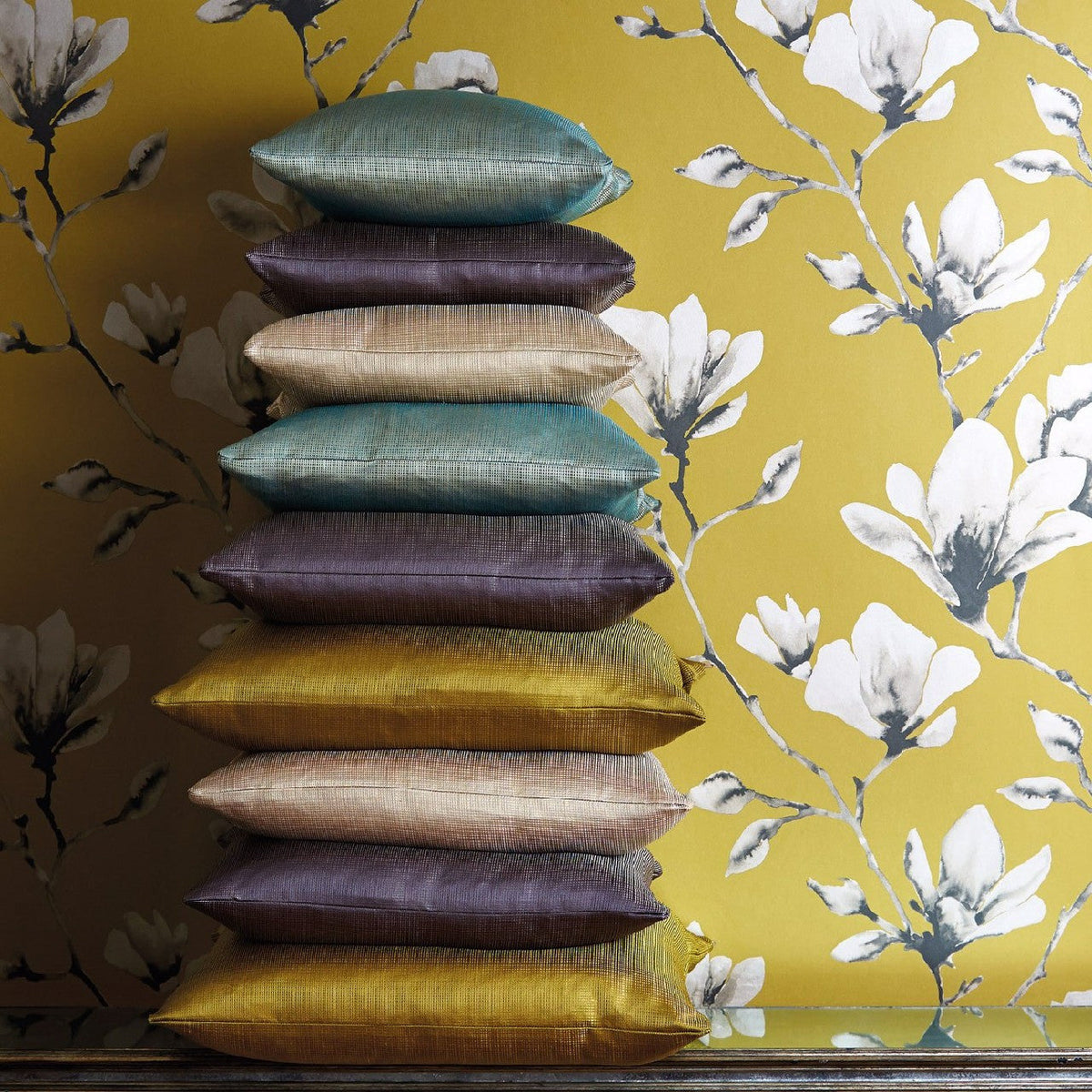 110880 Lotus Momentum 3 Wallpaper by Harlequin