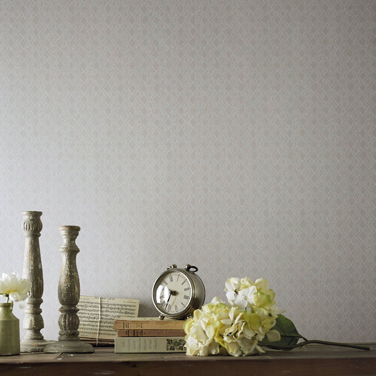 111204 ( HWHI111204 ) Ammi Purity Wallpaper by Harlequin