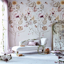 111488 Quintessence Standing Ovation Wallpaper by Harlequin