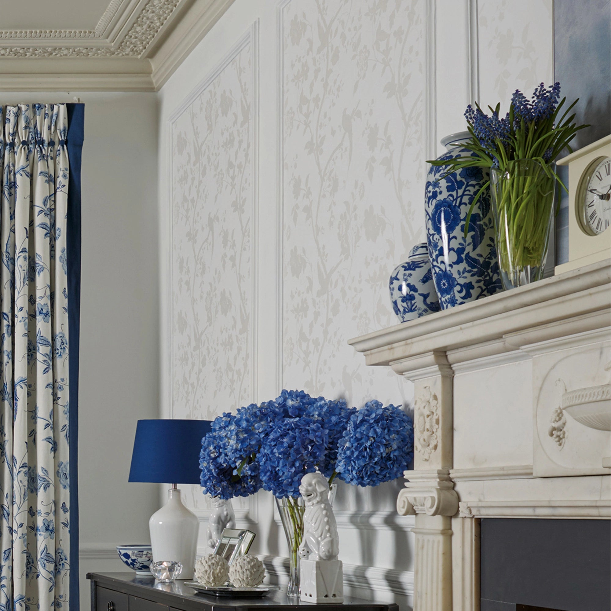 113391 Oriental Garden Pearlescent Wallpaper by Laura Ashley