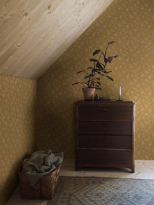 1178 Hip Rose Light Yellow and Beige Icons Wallpaper by Boråstapeter