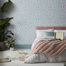 118725 Big Cat Bubblegum Wallpaper by Envy