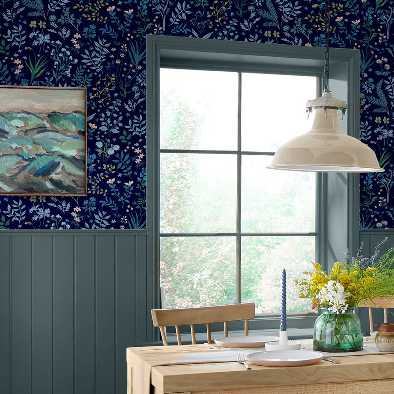 120874 Holcombe Floral Navy Wallpaper by Joules