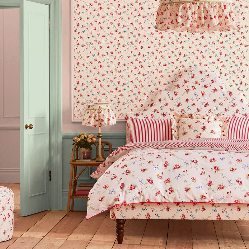 125511 Rows and Bows Cream Wallpaper by Cath Kidston