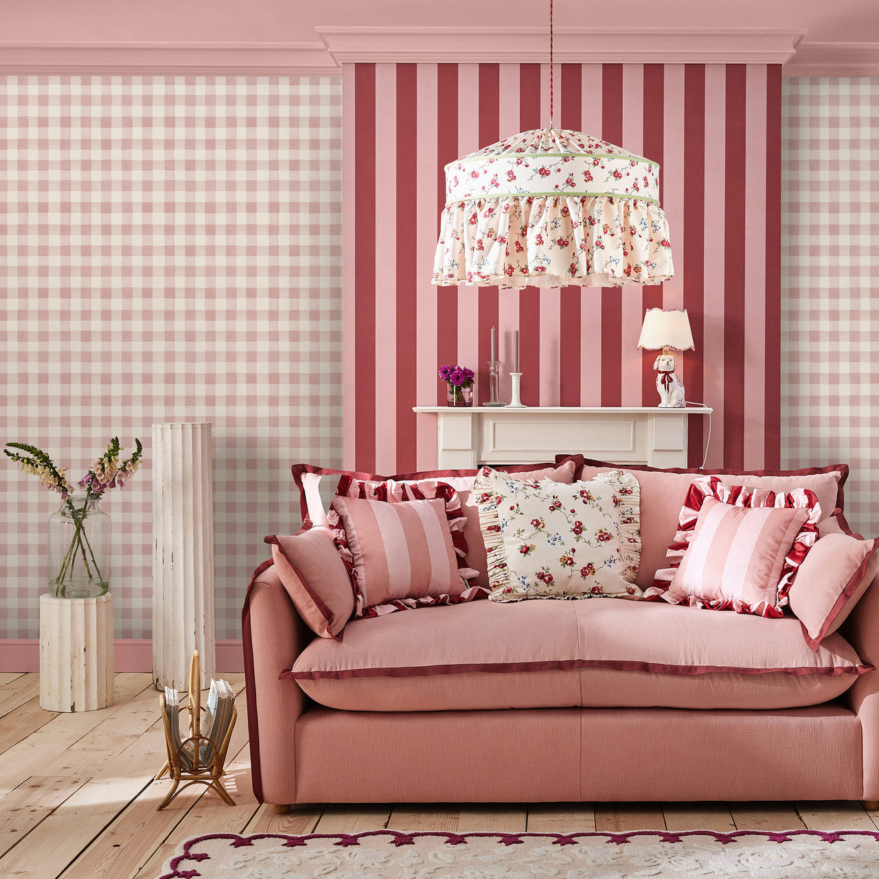 125515 Painted Gingham Pink Wallpaper by Cath Kidston