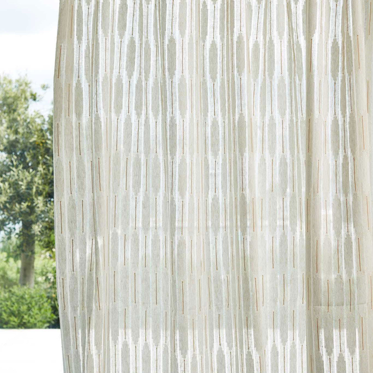 133944 Alto Sheers 1 Parchment/Chalk Harlequin Fabric