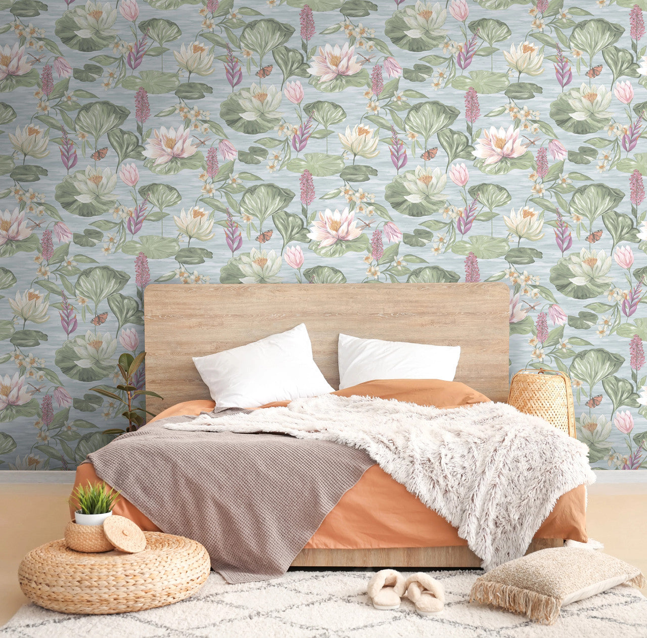 13620 Lily Pad Blue Wallpaper by Holden Decor