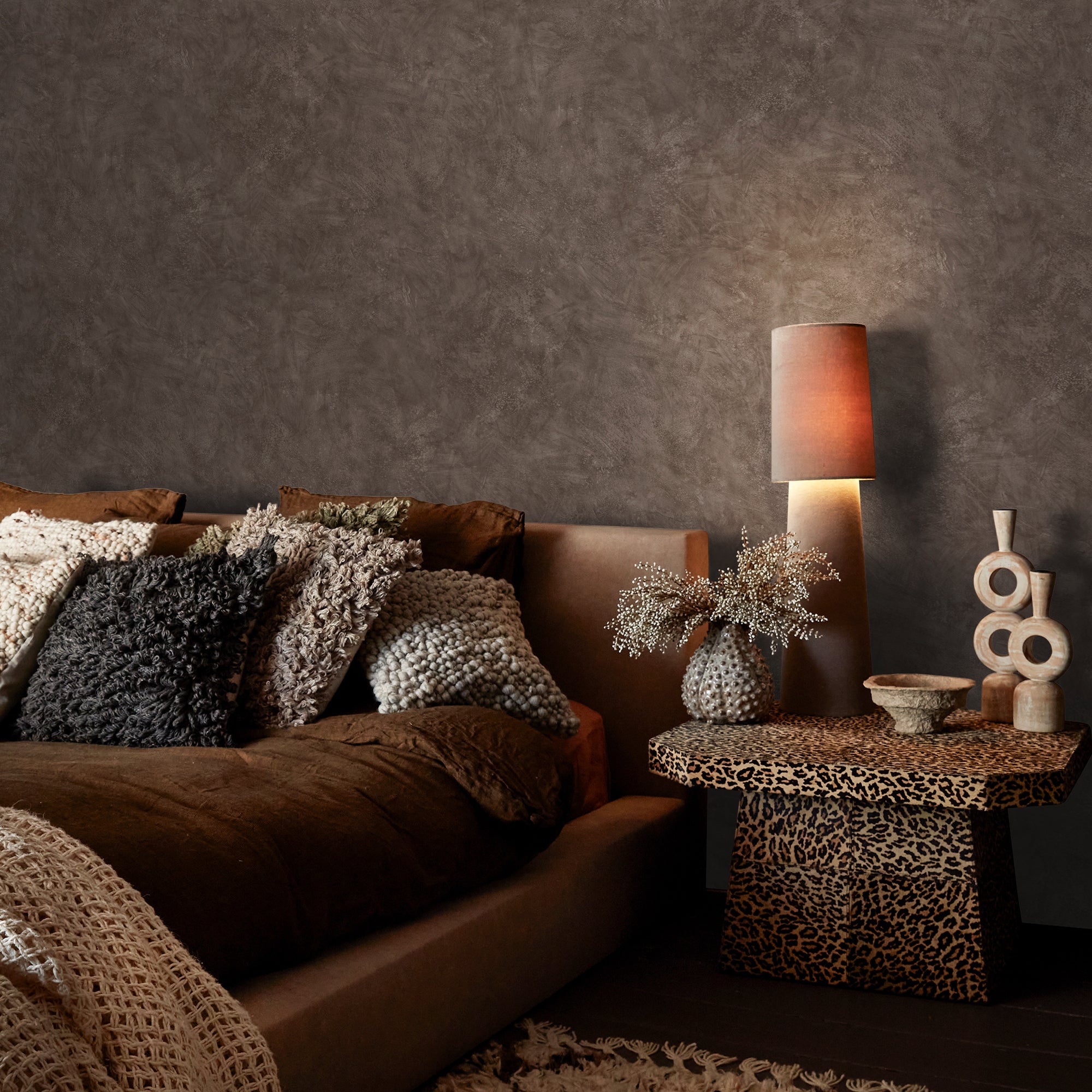 140114 Urbanite Tadelakt Ground Wallpaper by Abigail Ahern