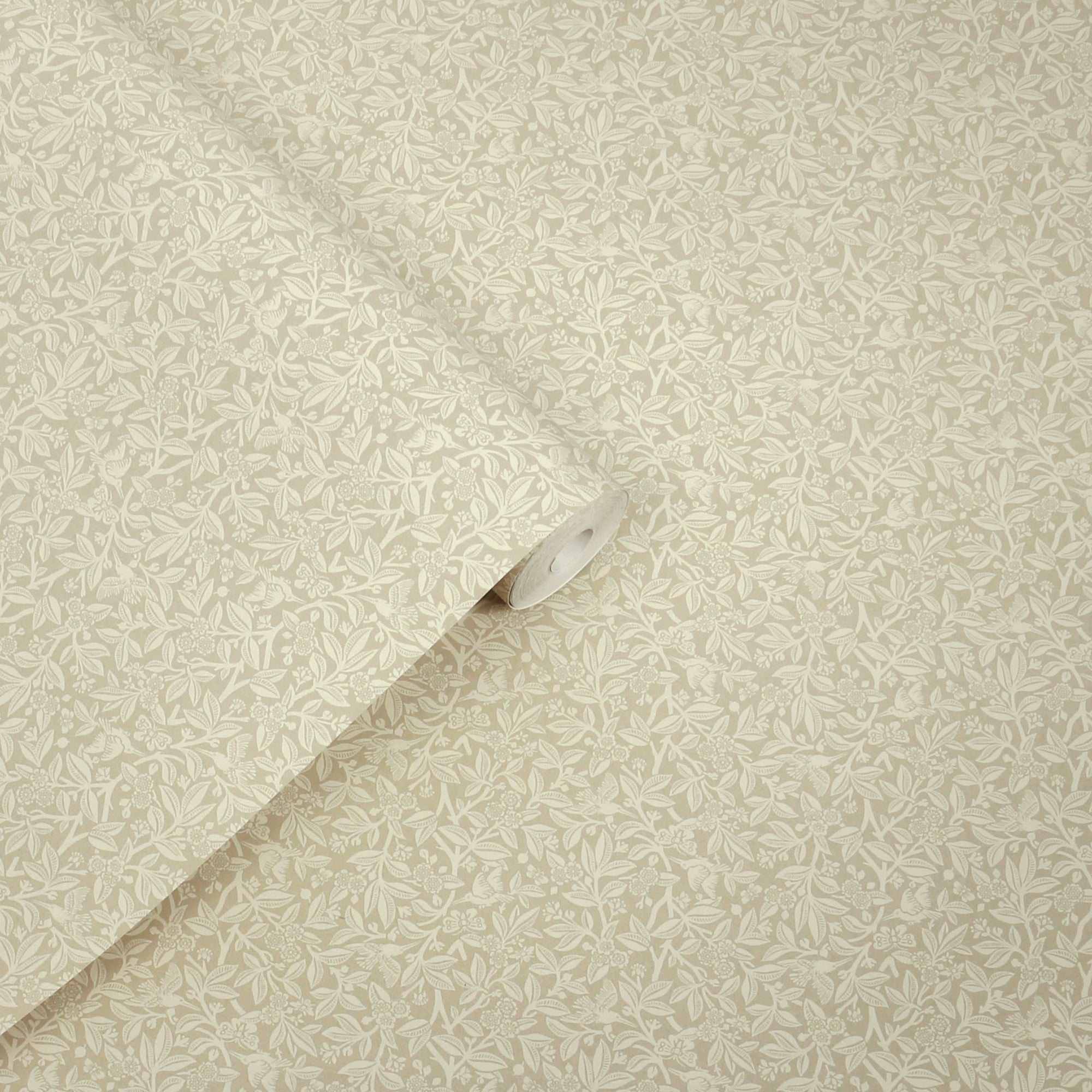 140319 Nutgrove Wallpaper by Laura Ashley