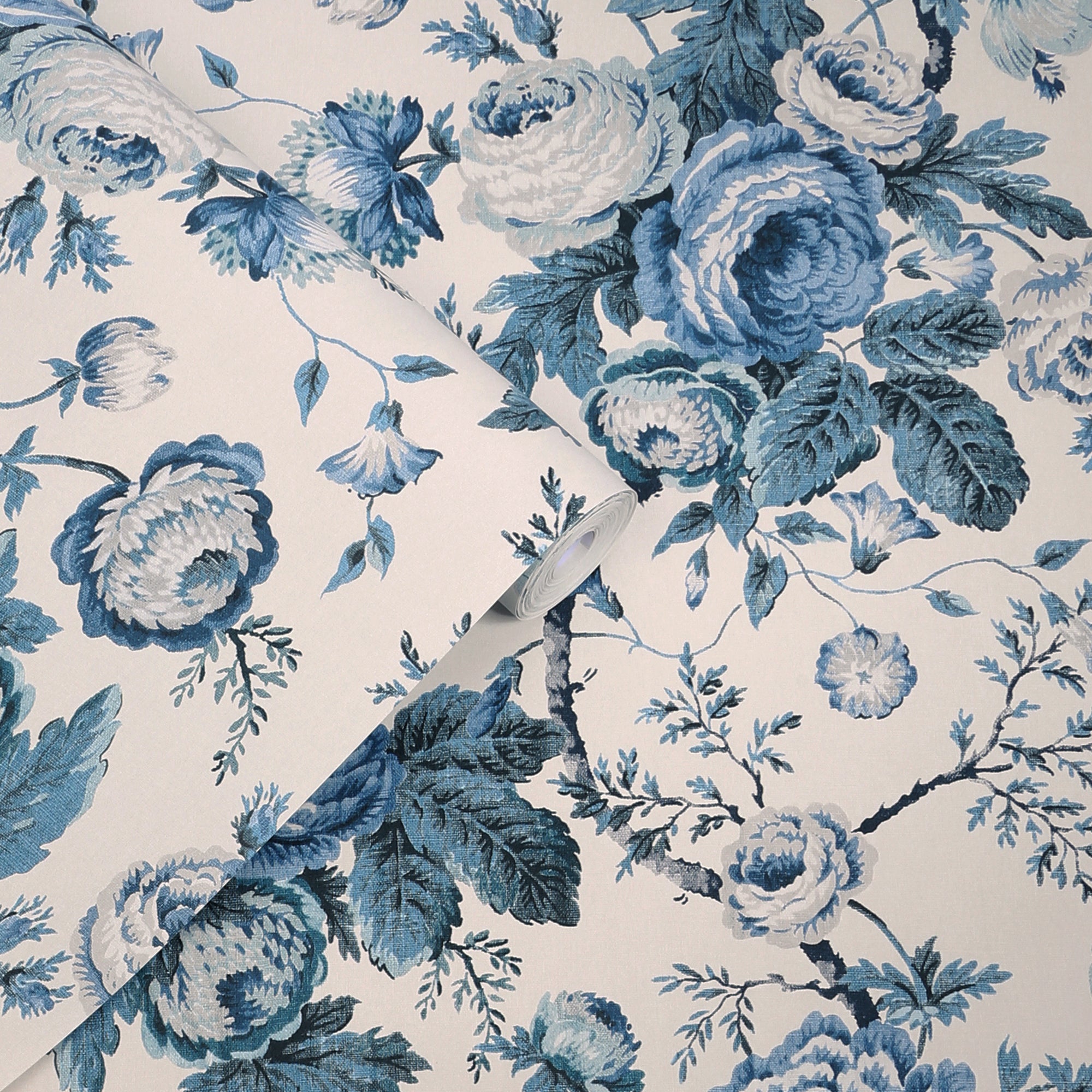 140324 Uffington Roses Wallpaper by Laura Ashley