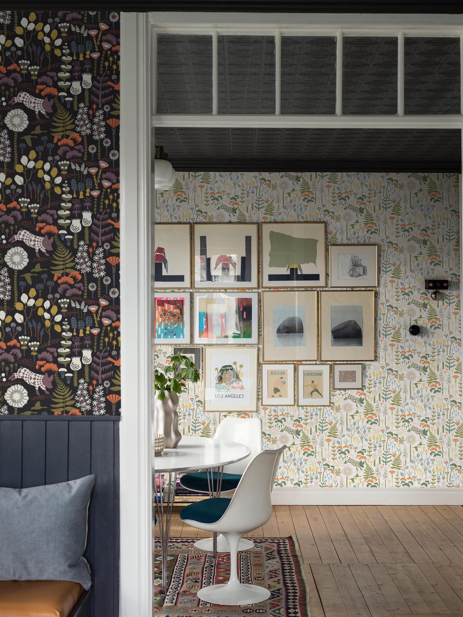 1450 Hanna Werning Hoppmosse Multicoloured Icons Wallpaper by Boråstapeter