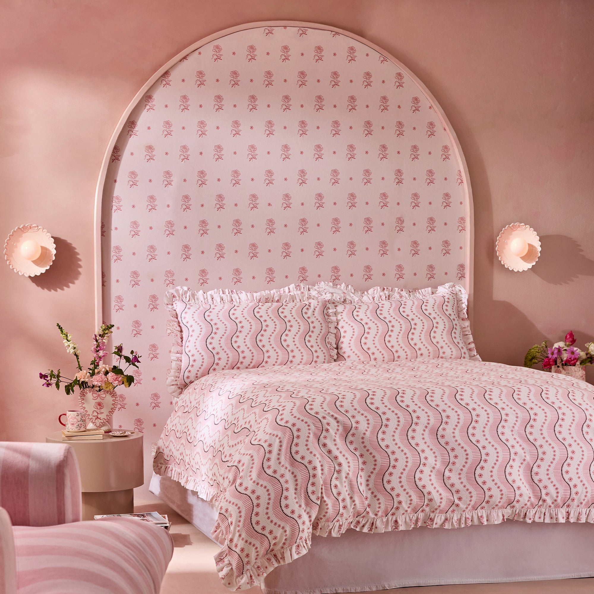 145329 Spitalfield Bunches Pink Pink Wallpaper by Cath Kidston