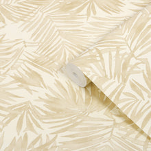 145711 Amazonia Gold Wallpaper by Boutique