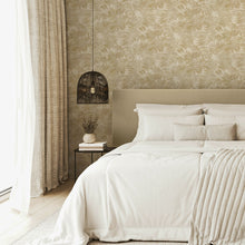 145711 Amazonia Gold Wallpaper by Boutique