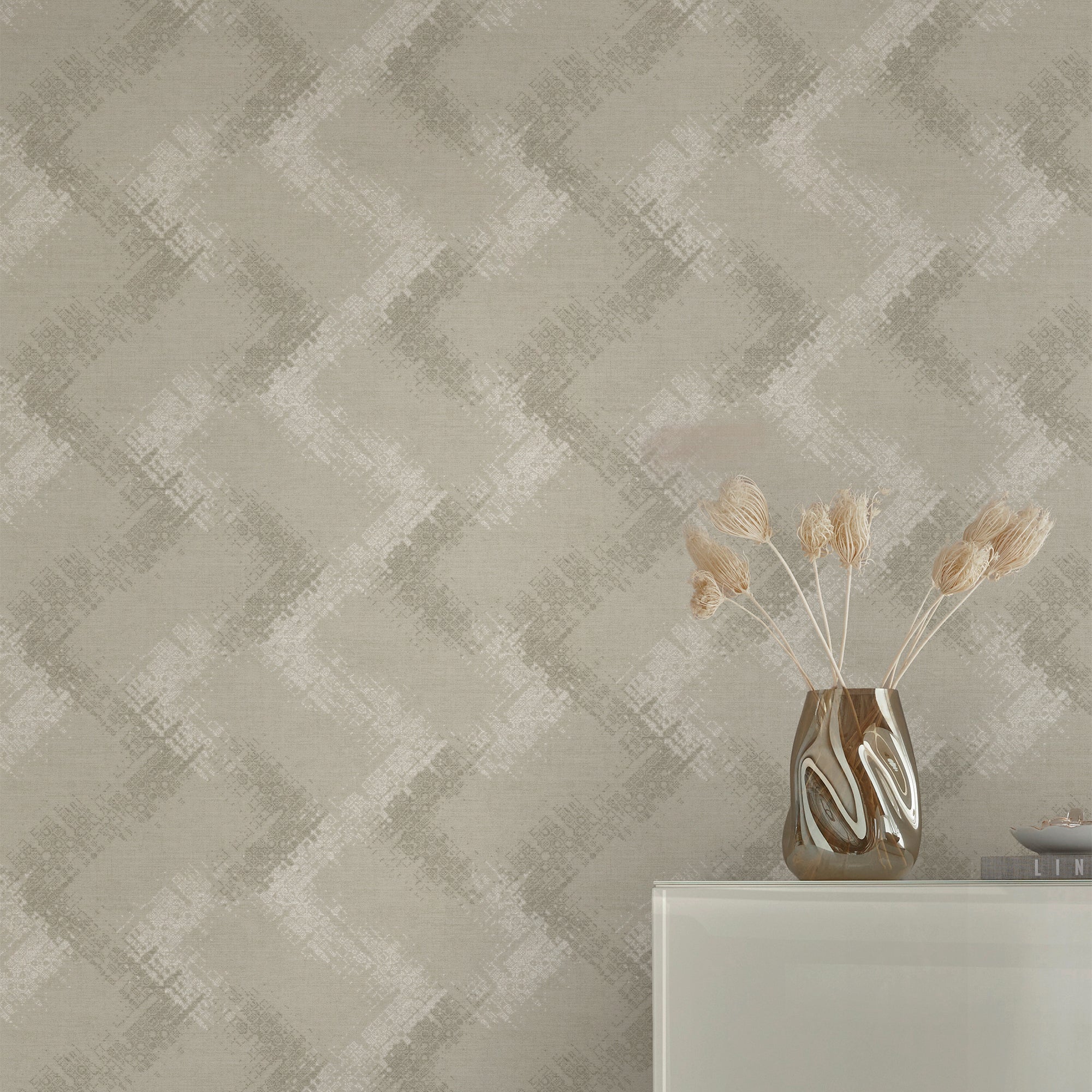 145909 Luxe Dimora Gilver Wallpaper by Next