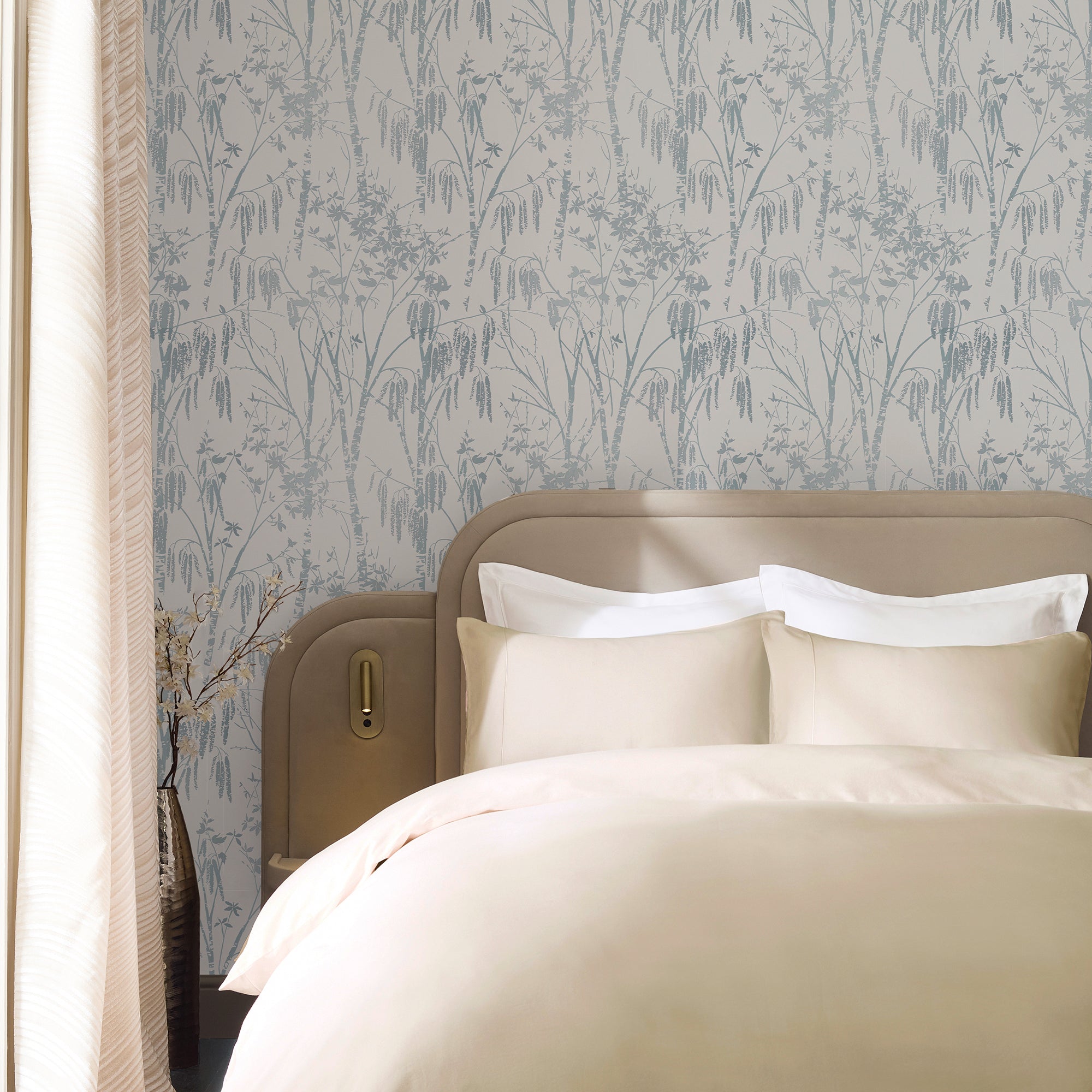 146904 Fiorire Cornflower Blue Next AW26 Wallpaper by Next