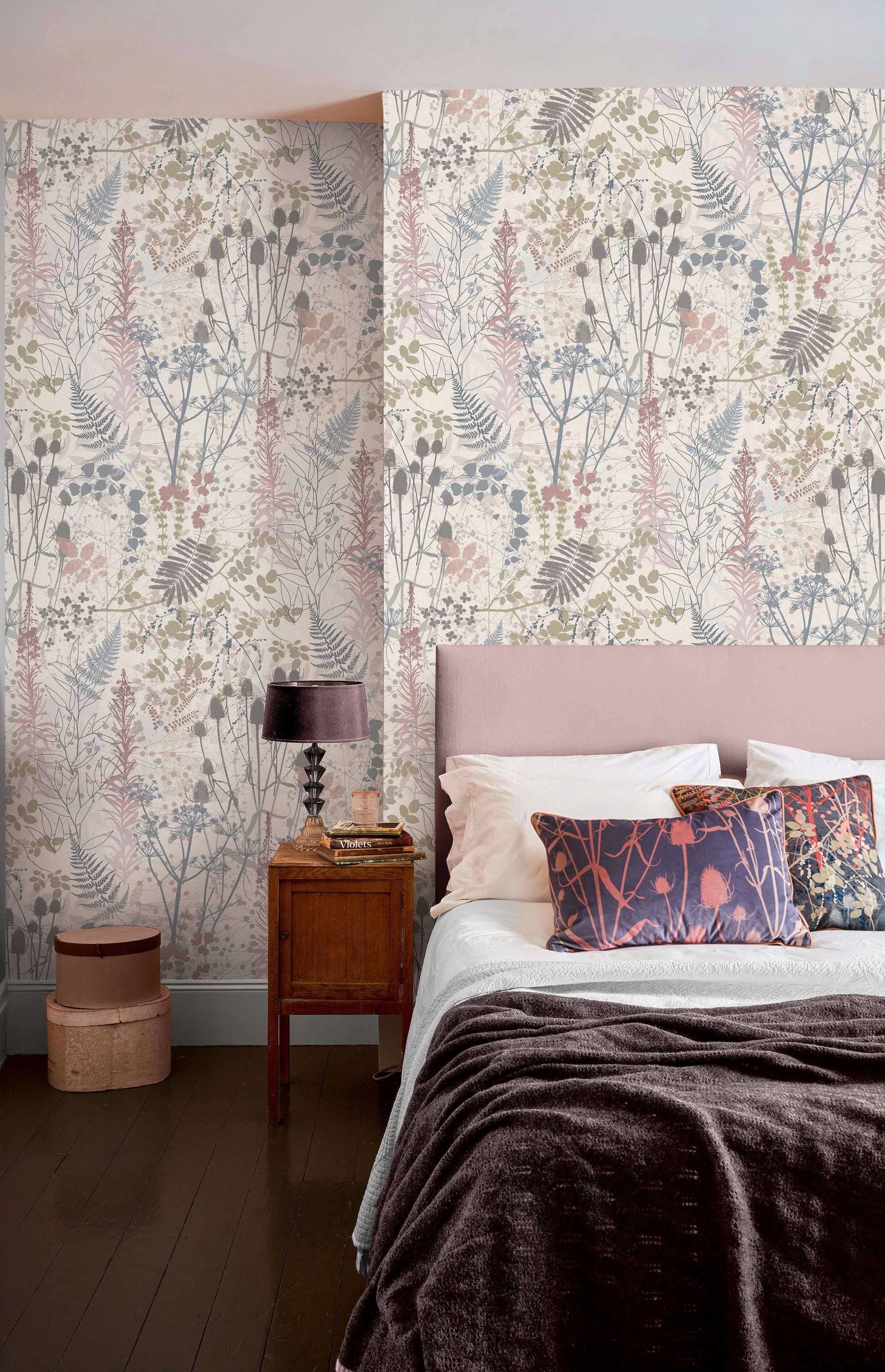 147000 Serendipity Winter Clarissa Hulse AW26 Wallpaper by Clarissa Hulse