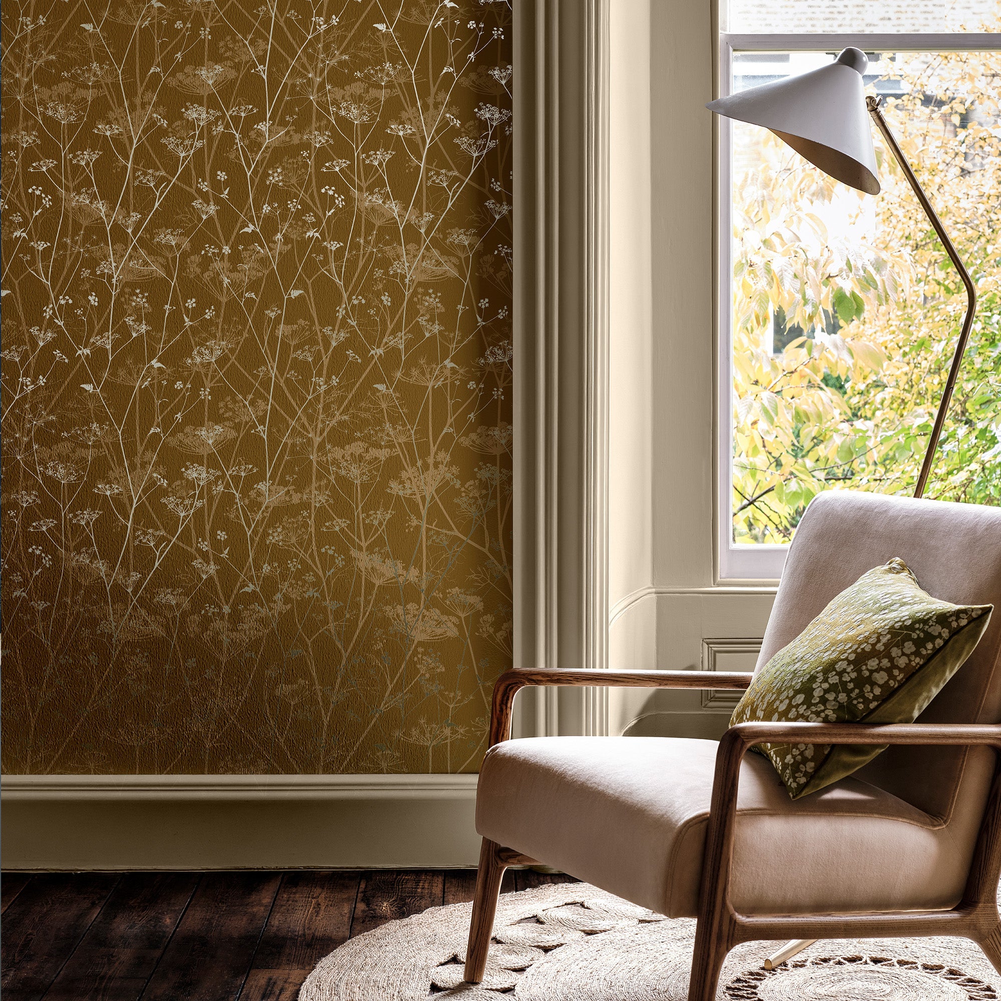 147004 Wild Chervil Mustard & Pewter Clarissa Hulse AW26 Wallpaper by Clarissa Hulse