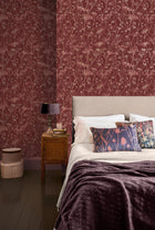 147005 Wild Chervil Madder & Pewter Clarissa Hulse AW26 Wallpaper by Clarissa Hulse