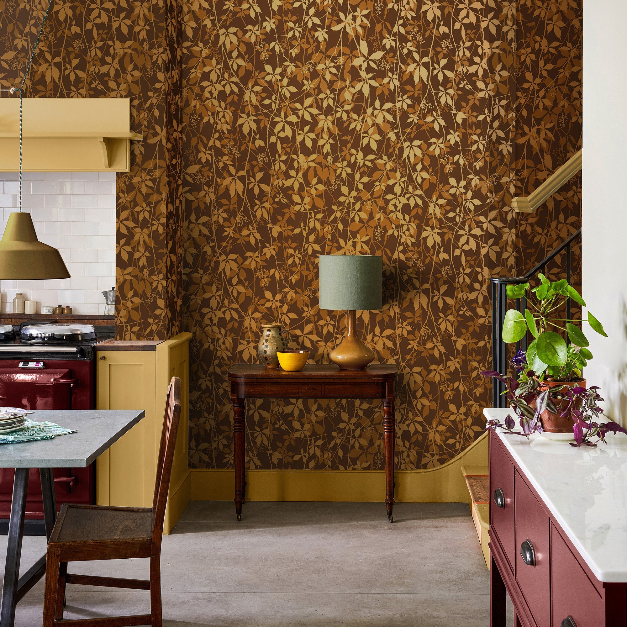 147007 Virginia Creeper Ochre & Gold Clarissa Hulse AW26 Wallpaper by Clarissa Hulse