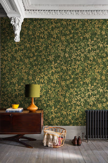 147010 Virginia Creeper Basil & Gold Clarissa Hulse AW26 Wallpaper by Clarissa Hulse