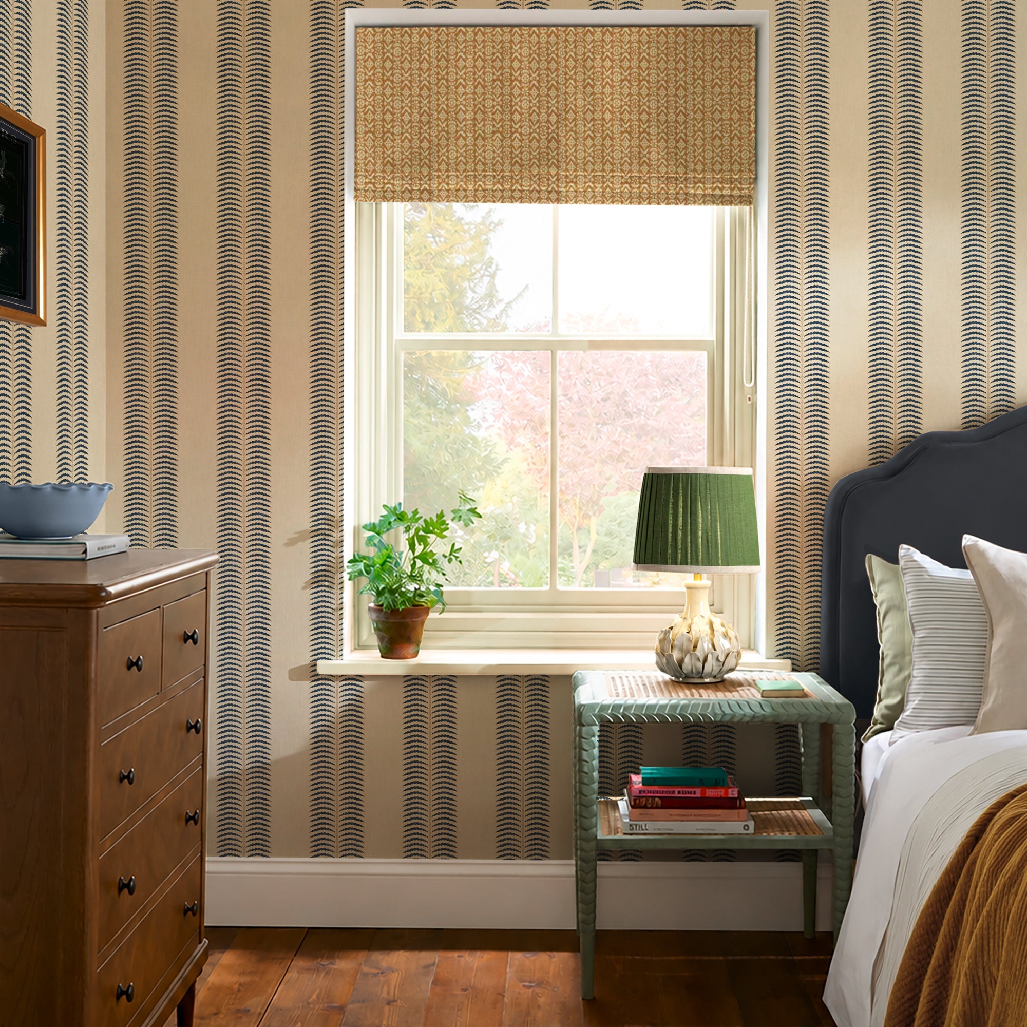 149558 Palm Leaf Stripe Cream & Blue Joules AW26 Wallpaper by Joules