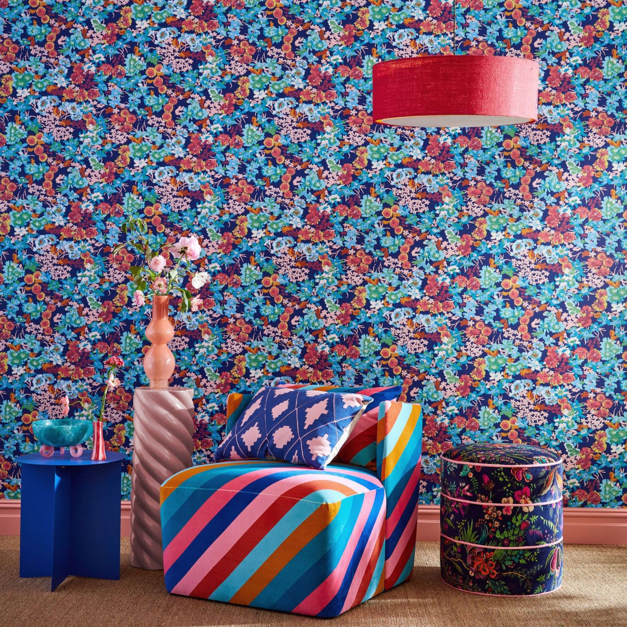 113050 Wildflower Meadow Sophie Robinson Wallpaper By Harlequin