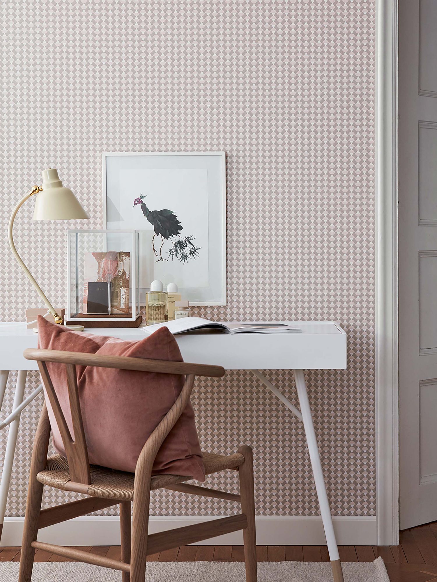 1782 Arne Jacobsen Arne Pink Wallpaper by Boråstapeter