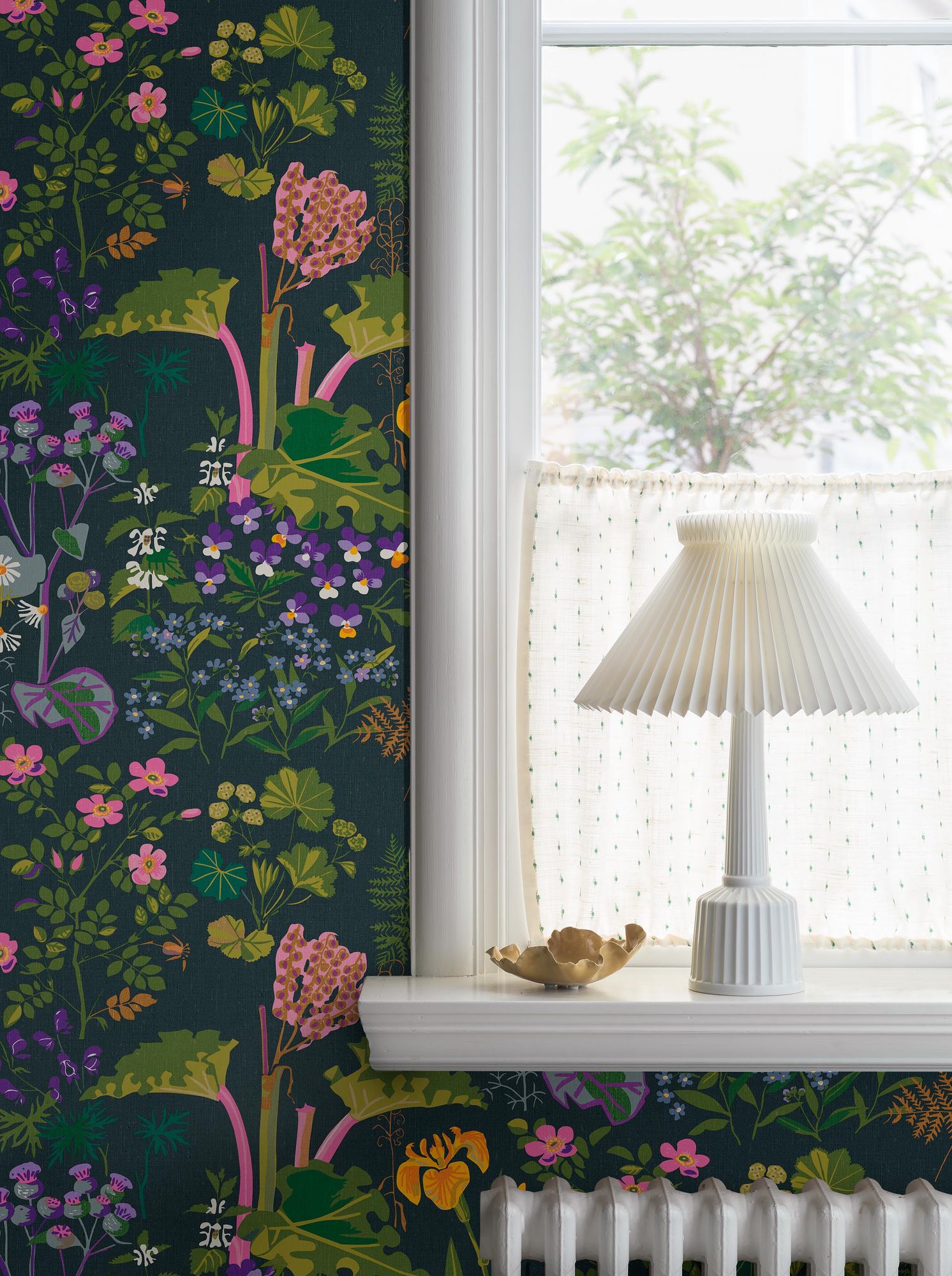1791 Gocken Jobs Rabarber Multicoloured Icons Wallpaper by Boråstapeter