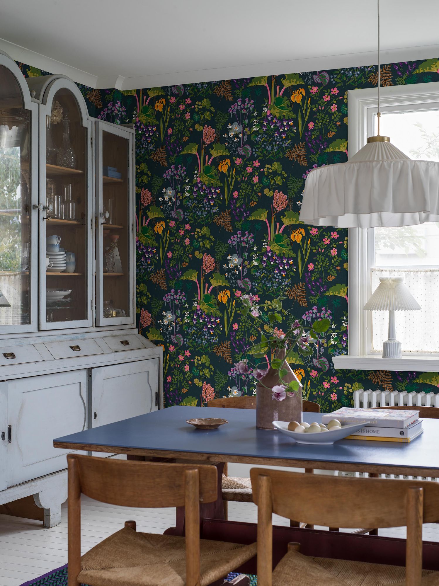 1791 Gocken Jobs Rabarber Multicoloured Icons Wallpaper by Boråstapeter